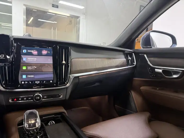 Volvo S90 2024 Model B5 Smart Range Deluxe Edition – фото 9