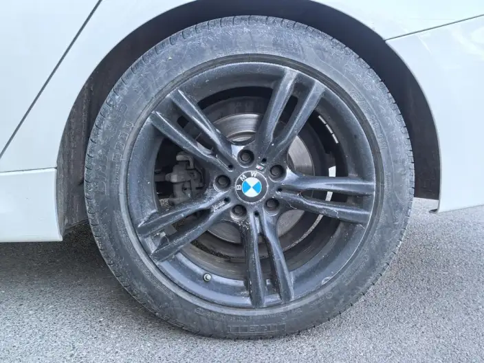 BMW 3 Series Gran Turismo 2020 Model 320i M Sports Night Edition – фото 6