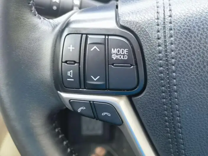 Toyota Highlander 2021 Model 2.0T 4WD Premium Edition 7 seat – фото 8