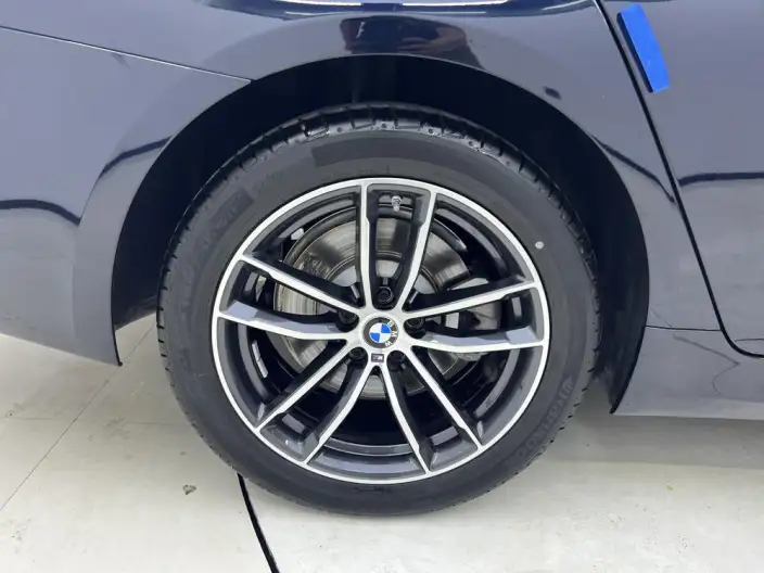 BMW 5 Series 2022 Model Facelift II 525Li M Sports Set – фото 6