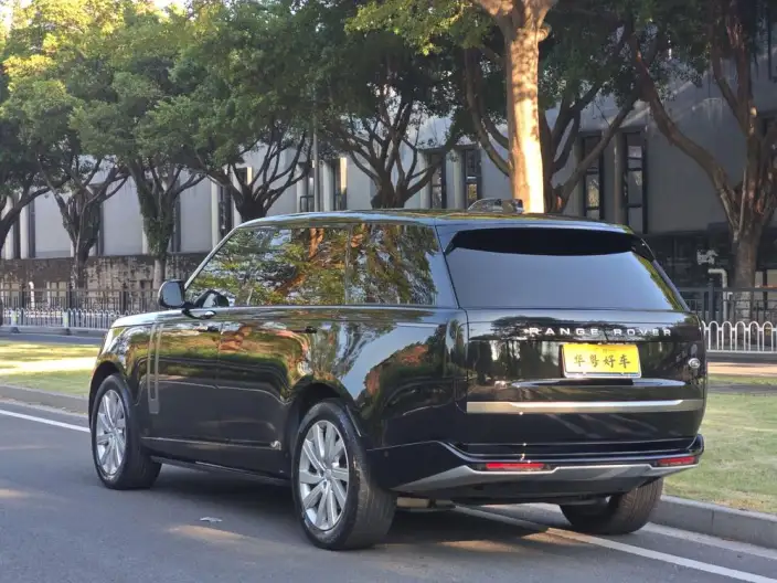 Range Rover 2023 Model 3.0 L6 400PS Shengshi VII seat Extended Edition