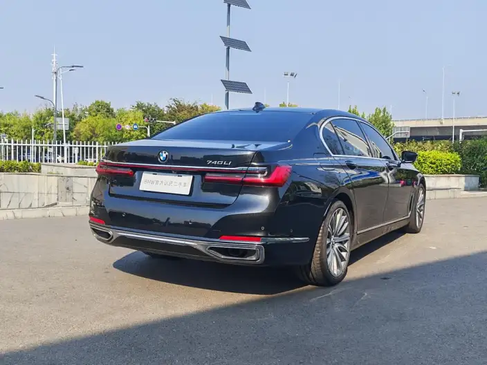 BMW 7 Series 2022 Model 740Li Exclusive Model M Sports Set – фото 7