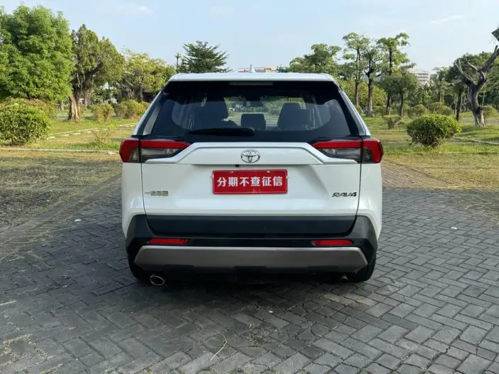 Toyota RAV4 2022 Model 2.0L CVT 2WD Fashion edition – фото 6
