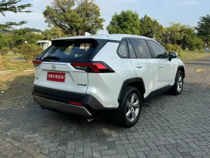 Toyota RAV4 2022 Model 2.0L CVT 2WD Fashion edition – фото 7