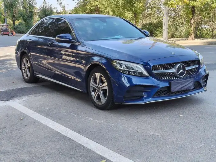 Mercedes-Benz C-Class 2020 Model C 260 L Sports Edition – фото 3