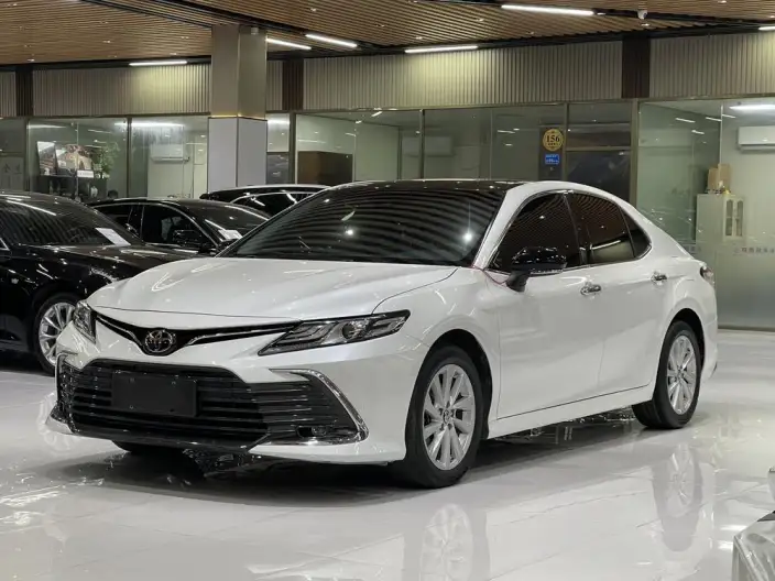 Toyota Camry 2021 Model 2.0G Deluxe Edition – фото 1