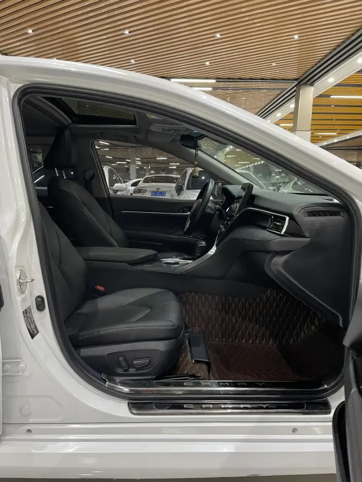 Toyota Camry 2021 Model 2.0G Deluxe Edition – фото 9