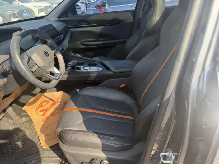 Changan UNI-V 2024 Model 1.5T Exclusive Model – фото 8