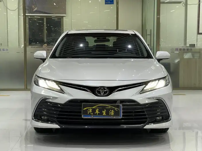 Toyota Camry 2023 Model 2.0G Deluxe Edition – фото 2
