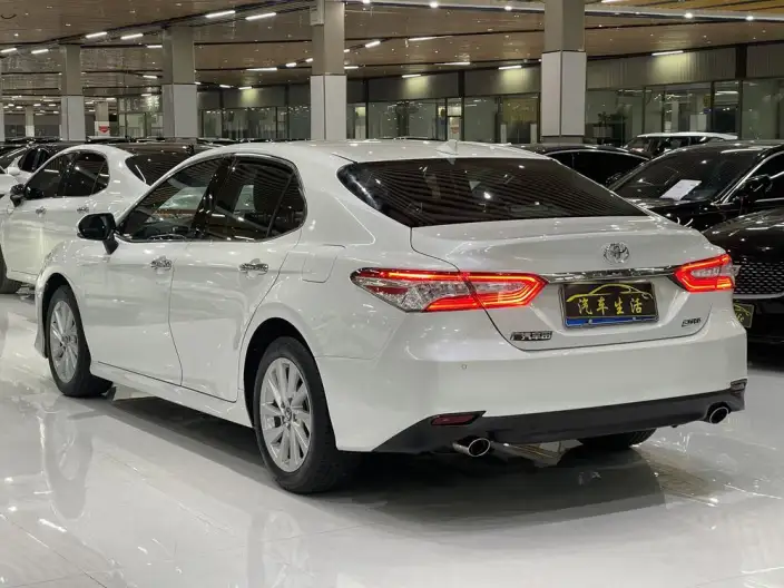 Toyota Camry 2023 Model 2.0G Deluxe Edition – фото 4