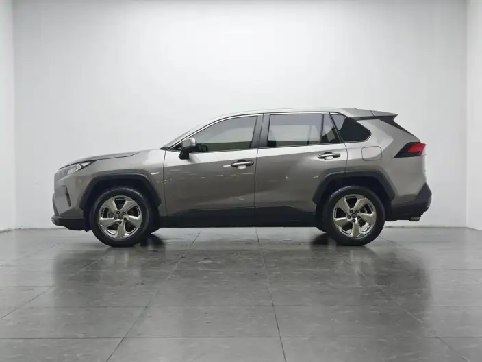 Toyota RAV4 2020 Model 2.0L CVT 2WD Fashion edition – фото 4