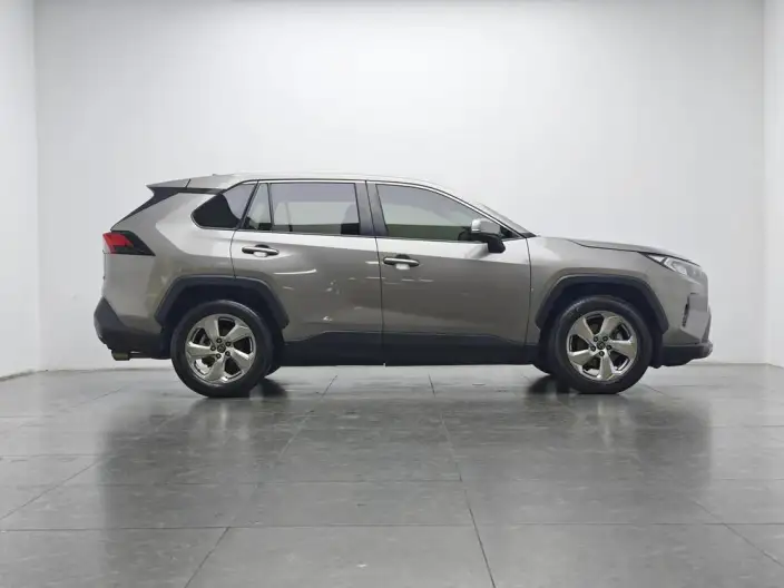 Toyota RAV4 2020 Model 2.0L CVT 2WD Fashion edition – фото 8