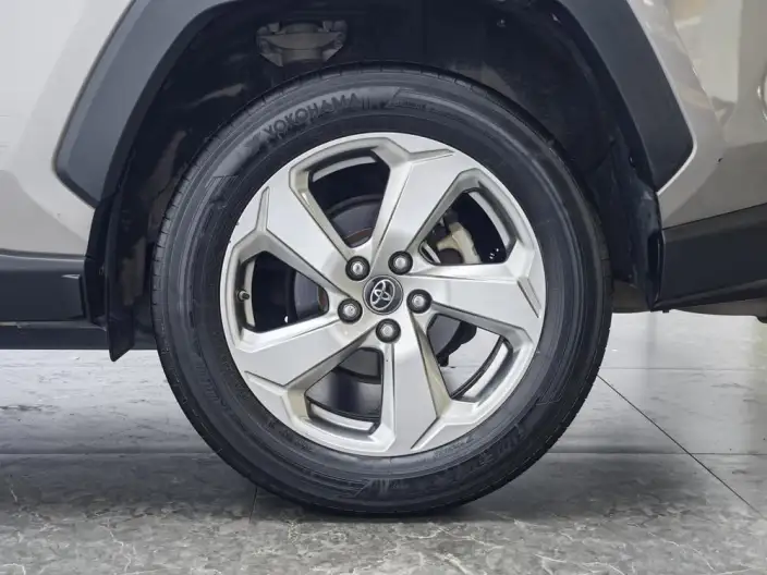 Toyota RAV4 2020 Model 2.0L CVT 2WD Fashion edition – фото 9