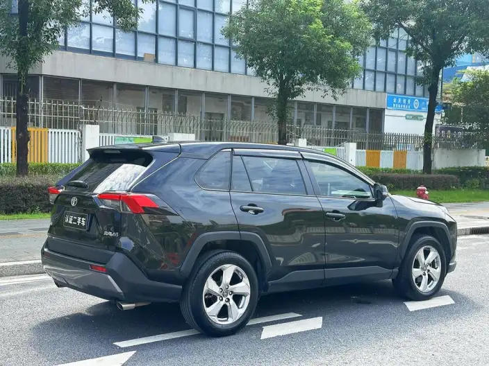 Toyota RAV4 2021 Model 2.0L CVT 2WD Fashion edition – фото 7