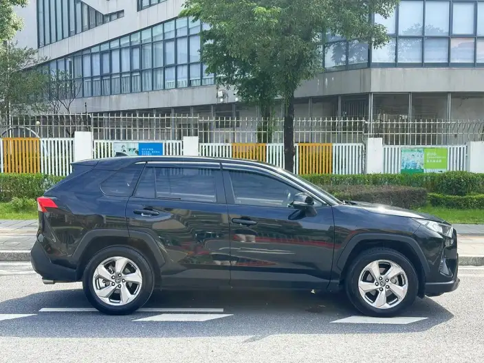 Toyota RAV4 2021 Model 2.0L CVT 2WD Fashion edition – фото 8