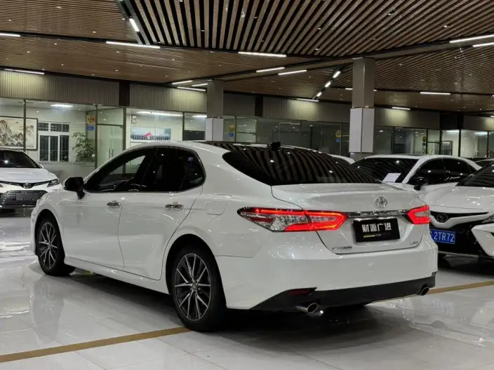 Toyota Camry 2022 Model 2.5G Deluxe Edition – фото 4