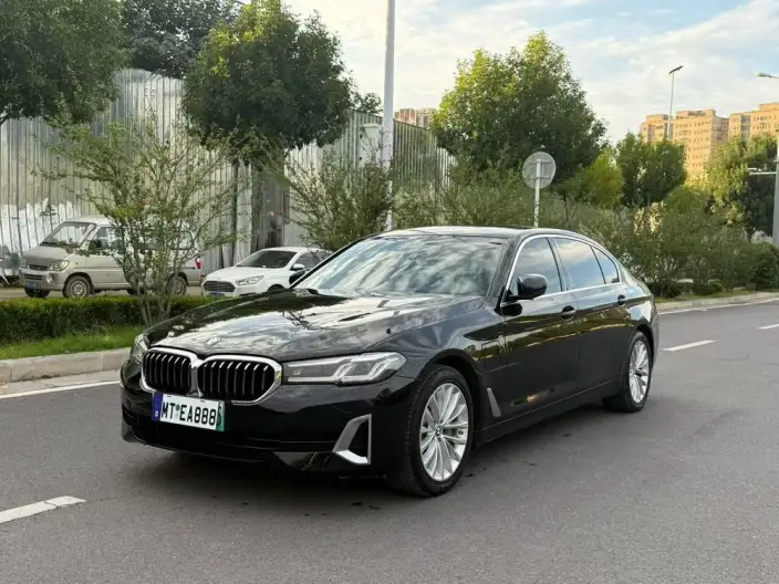 BMW 5 Series PHEV 2021 Model 535Le Luxury Set – фото 1