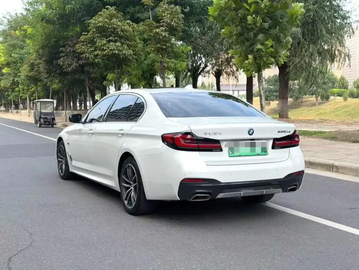 BMW 5 Series PHEV 2022 Model 535Le M Sports Set – фото 4