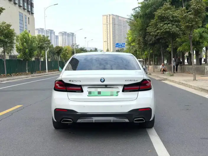 BMW 5 Series PHEV 2022 Model 535Le M Sports Set – фото 5