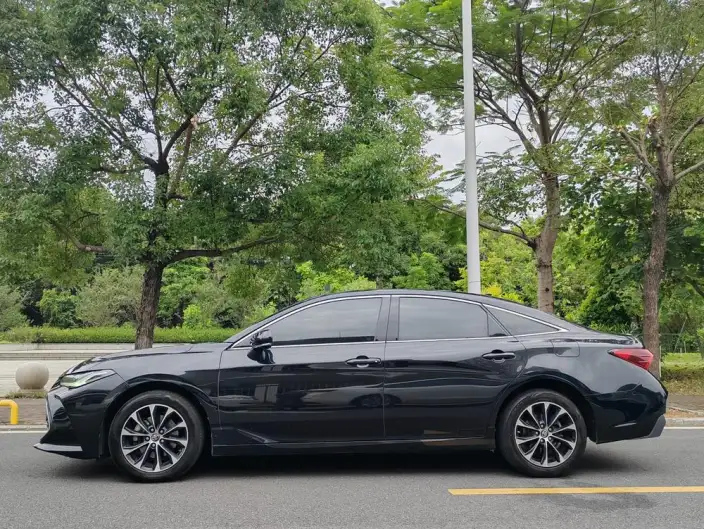 Toyota Avalon 2022 Model 2.5L Deluxe Edition – фото 4