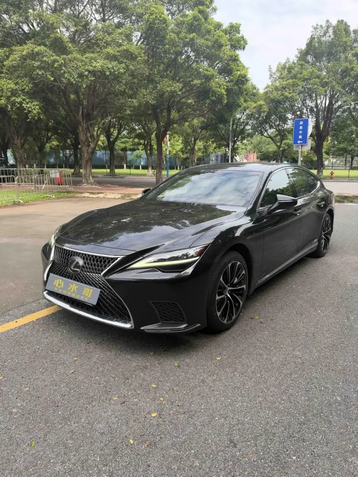 Lexus LS 2021 Model 500h Executive Edition