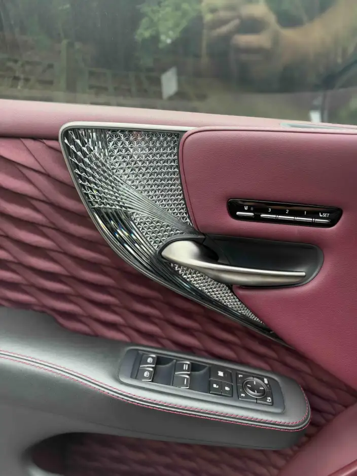 Lexus LS 2021 Model 500h Executive Edition – фото 5