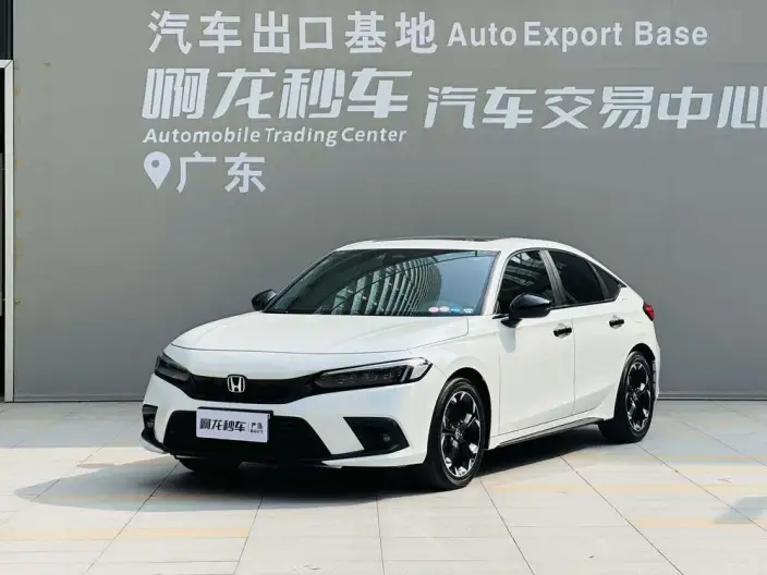 Honda Civic 2023 Model HATCHBACK 240TURBO CVT Extremely sharp version – фото 1