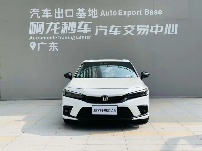 Honda Civic 2023 Model HATCHBACK 240TURBO CVT Extremely sharp version – фото 2