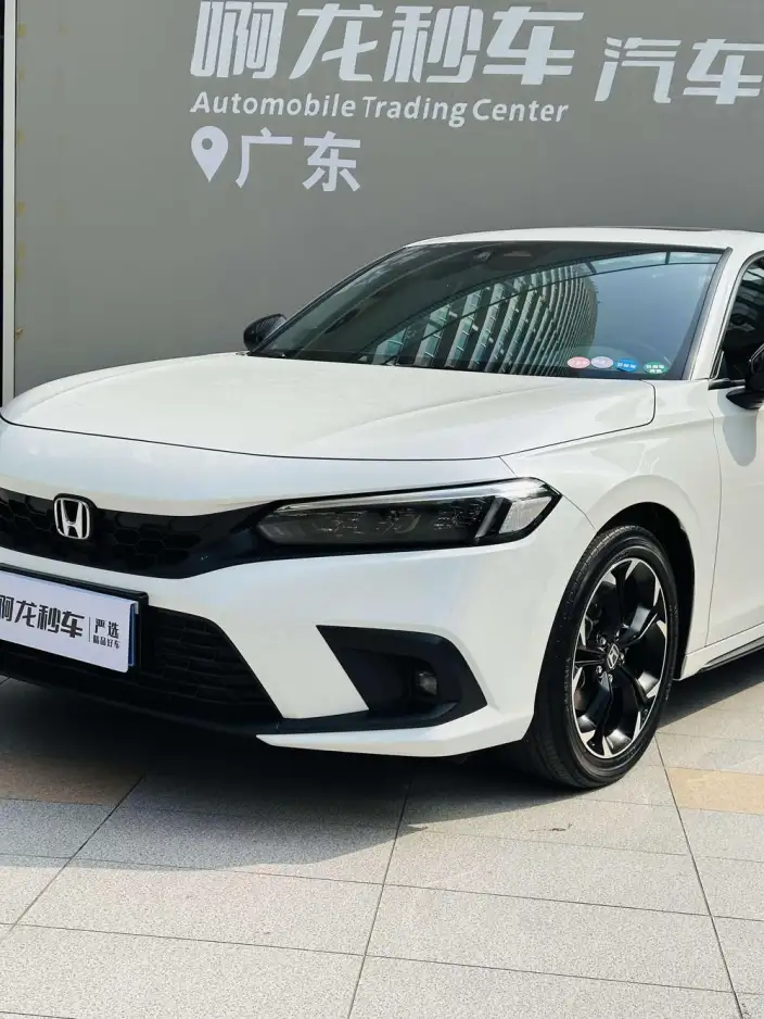Honda Civic 2023 Model HATCHBACK 240TURBO CVT Extremely sharp version – фото 10