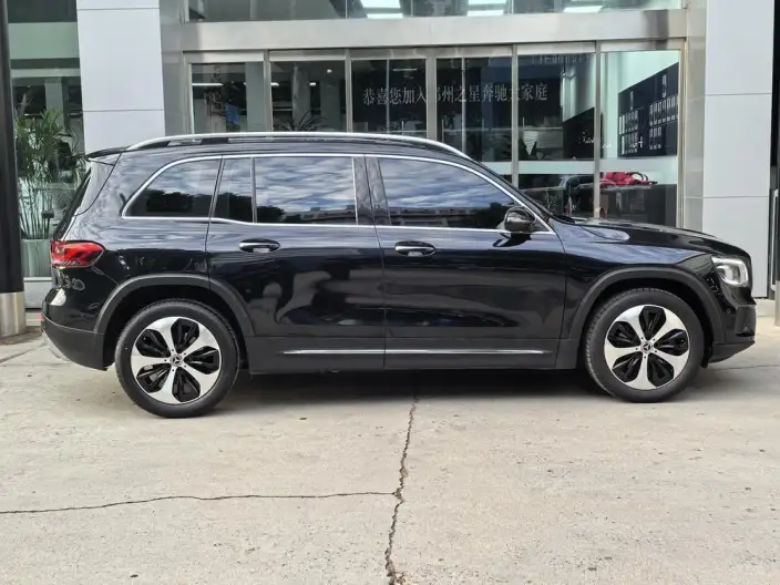 Mercedes-Benz GLB 2023 Model GLB 220 Fashion Model – фото 7