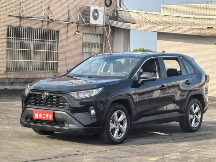 Toyota RAV4 2022 Model 2.0L CVT 2WD Fashion PLUS Edition – фото 1