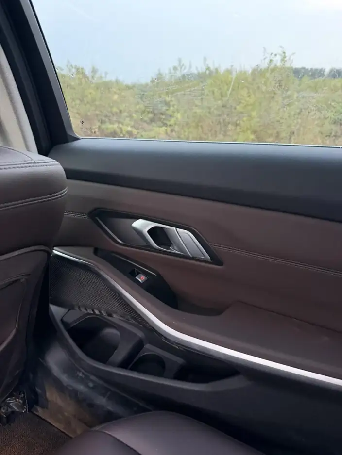 BMW 3 Series 2023 Model 320Li M Sports Set – фото 9