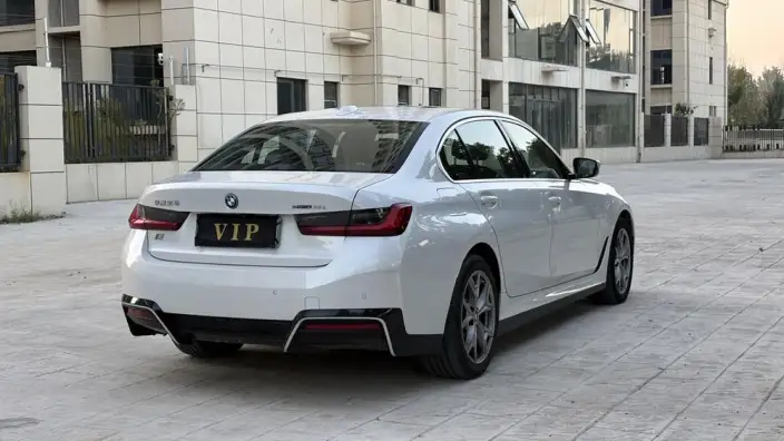 BMW i3 2025 Model eDrive35L – фото 7