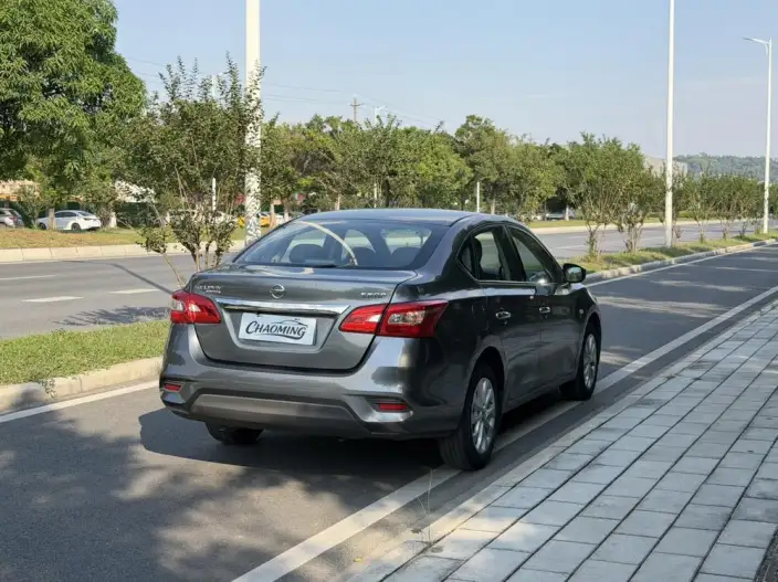 Nissan Sylphy 2023 Model 1.6L CVT Comfort Edition – фото 6