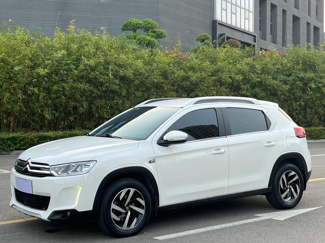 Citroën C3-XR 2015 модификация 1.6THP автоматическое Pioneer type – фото 1
