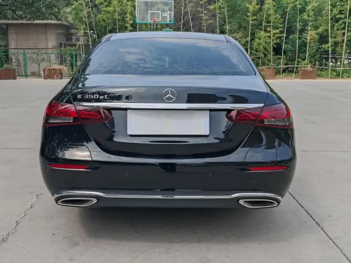 Mercedes-Benz E-Class PHEV 2022 Model Facelift E 350 e L sedan – фото 6