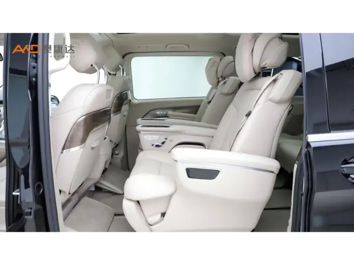 Mercedes-Benz V-Class 2020 Model 2.0T Automatic 4WD 7 seat Parallel Imported – фото 9
