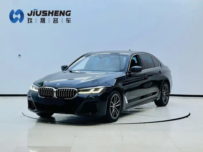 BMW 5 Series 2022 Model Facelift II 525Li M Sports Set – фото 1