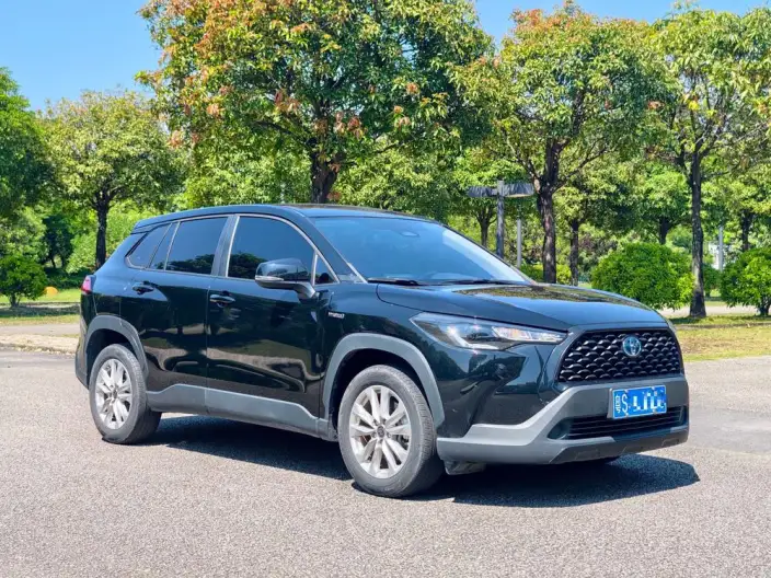 Toyota Corolla Cross 2023 Model 2.0L Intelligent Hybrid Pioneer Edition – фото 3