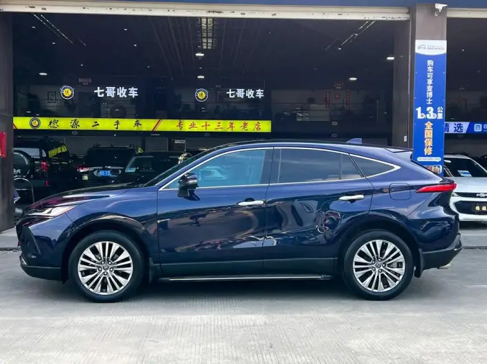 Toyota Harrier 2022 Model 2.0L CVT 2WD Exclusive Edition – фото 3