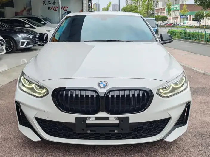 BMW 1 Series 2021 Model 125i M Sports Night Edition – фото 2