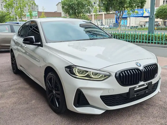 BMW 1 Series 2021 Model 125i M Sports Night Edition – фото 3