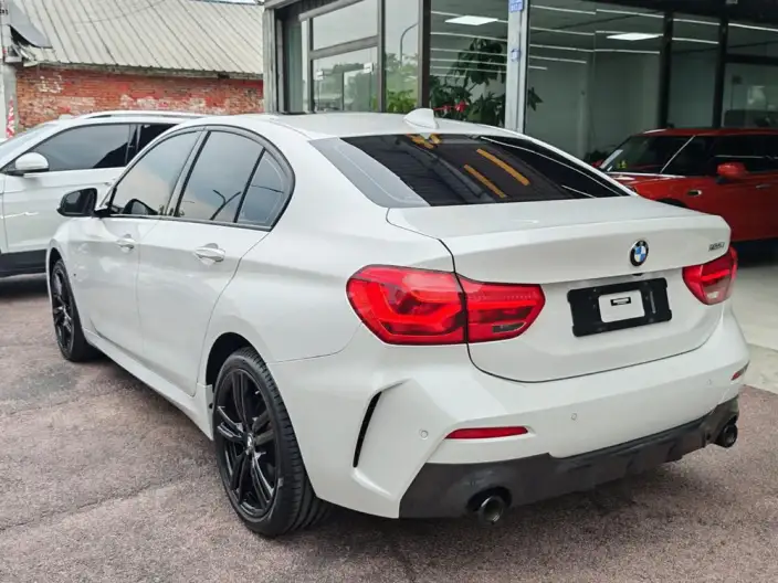 BMW 1 Series 2021 Model 125i M Sports Night Edition – фото 4