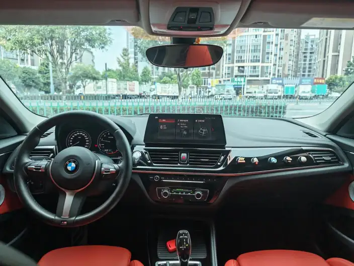 BMW 1 Series 2021 Model 125i M Sports Night Edition – фото 10