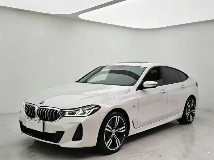 BMW 6 Series GT 2021 Model 630i M Sports Set – фото 1