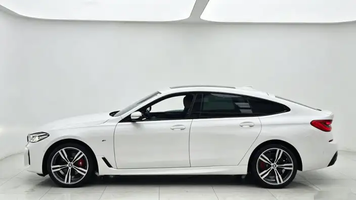 BMW 6 Series GT 2021 Model 630i M Sports Set – фото 4