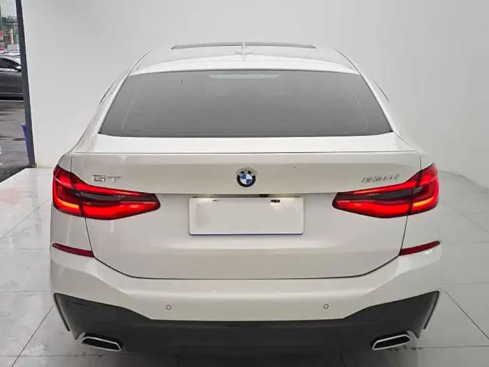 BMW 6 Series GT 2021 Model 630i M Sports Set – фото 6