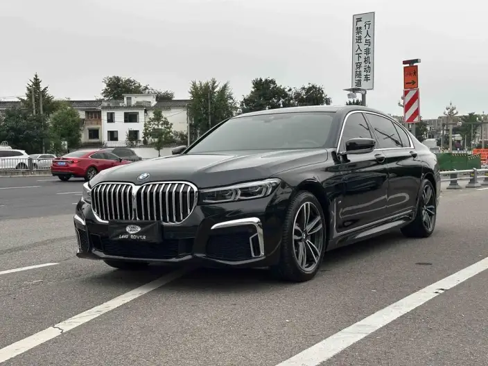 BMW 7 Series 2021 Model 730Li M Sports Set – фото 1