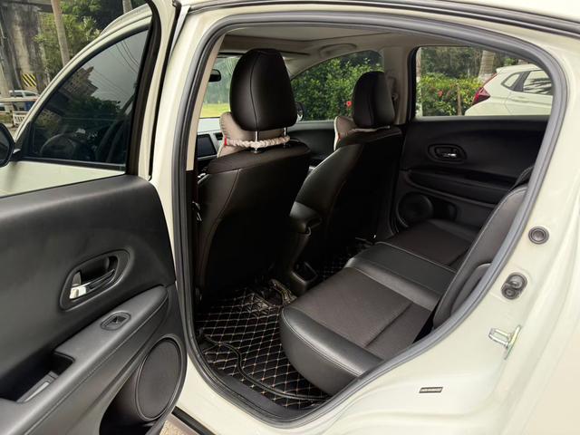 Honda Vezel Модель 2019 года 220 TURBO CVT Deluxe Edition Country VI – фото 4