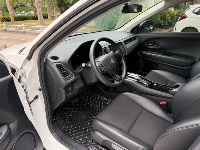 Honda Vezel Модель 2019 года 220 TURBO CVT Deluxe Edition Country VI – фото 6